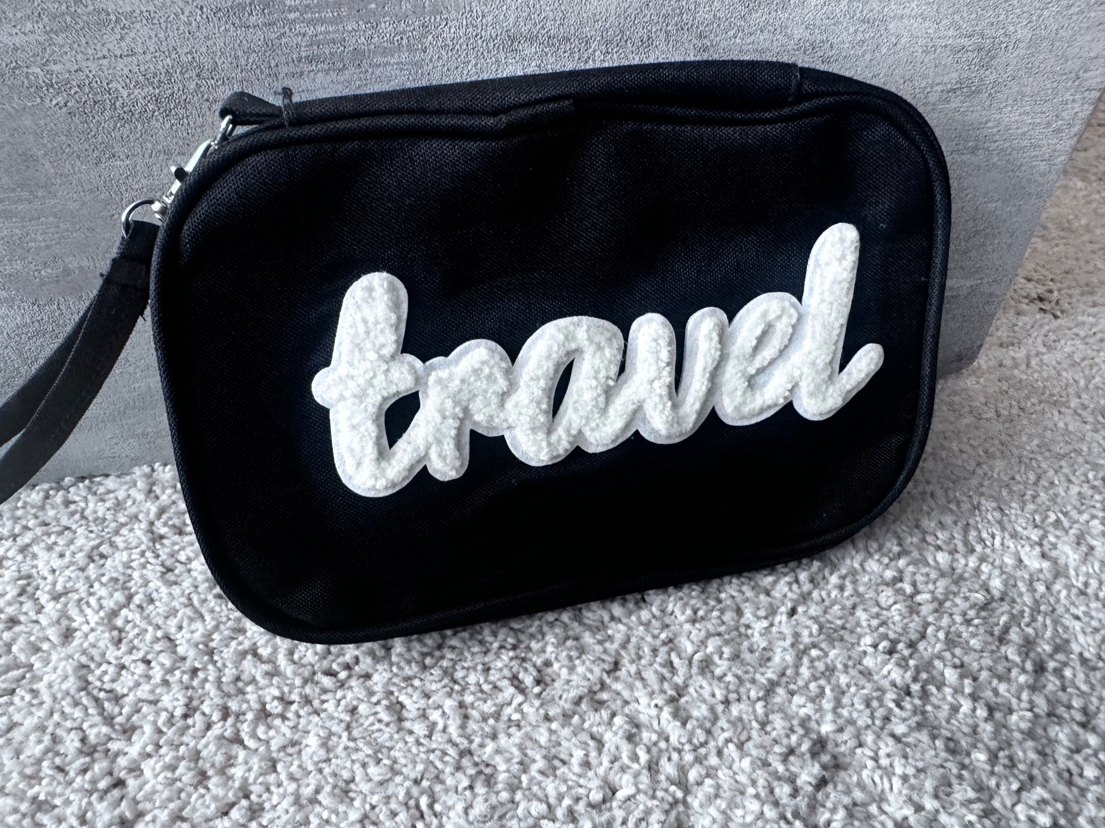 Small Travel Pouch w/Zipper